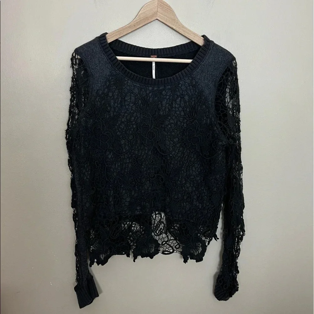 Free People • Pretty Rad Lace Pullover